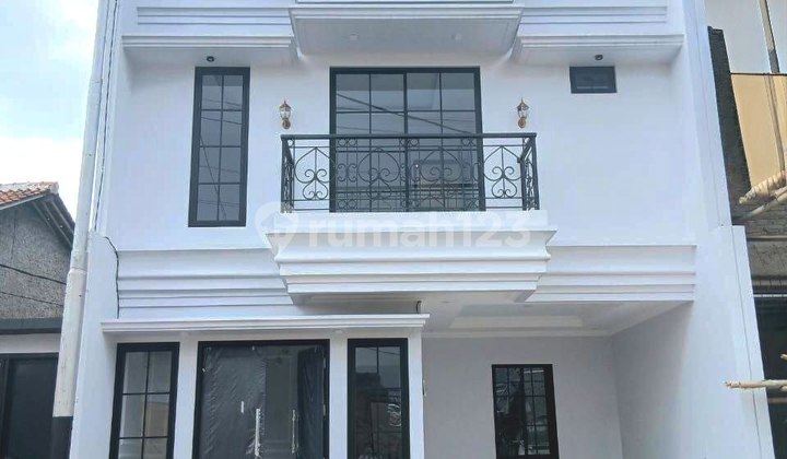 Jual Rumah Murah Rooftop di Pejaten Jakarta Selatan Jual Rumah Murah Rooftop di Pejaten Jakarta Selatan