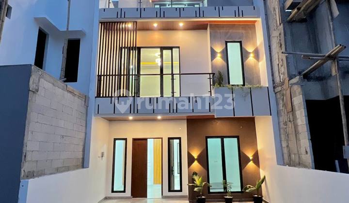 Rumah Murah Siap Huni Cluster Pinggir Jalan di Jaksel