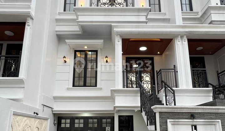 Rumah di Cilandak Jakarta Selatan Dekat Andara