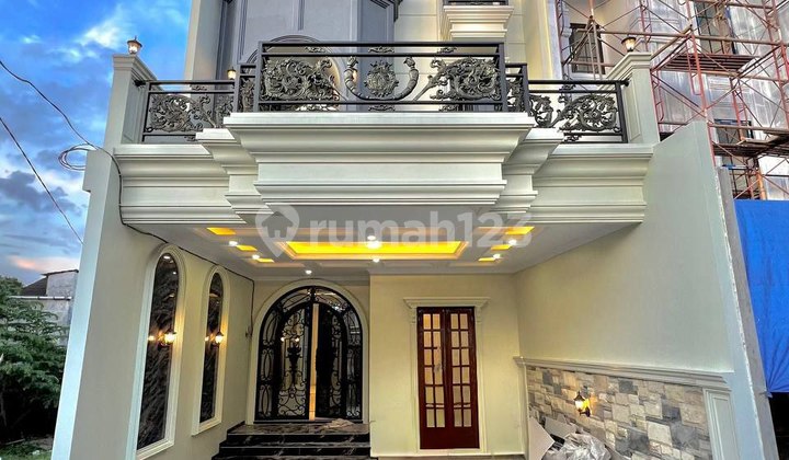 Jual Rumah Dekat Terminal Trans Jakarta 2