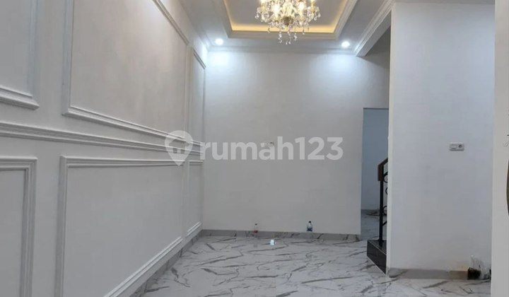 Sell Cheap House Near GT Toll and UI Depok 2