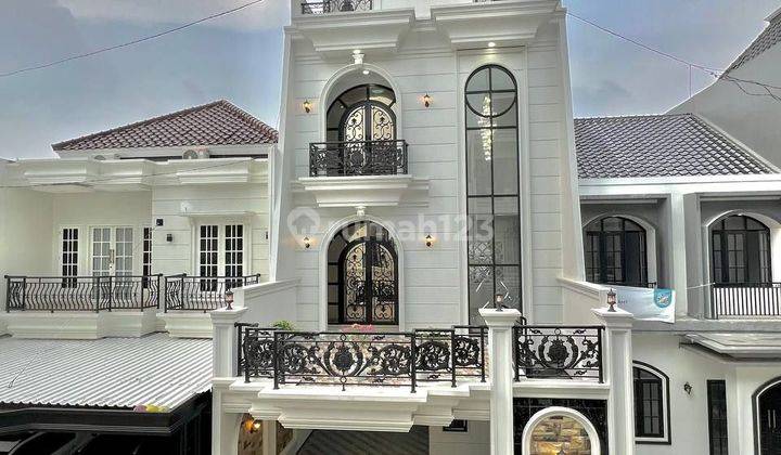 Rumah Murah Rooftop di Jagakarsa Jakarta selatan 1