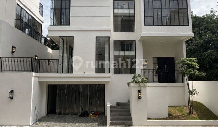 Jual Rumah Priavate Pool Dekat Ragunan dan Cilandak Jaksel