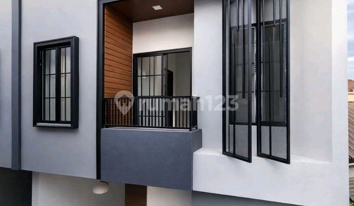 For Sale: Move-In Ready House in Jagakarsa, South Jakarta