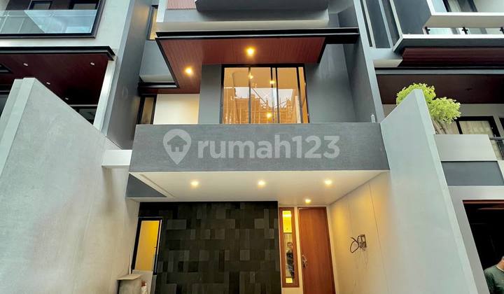 For Sale House by the Road Near Tb Simatupang South Jakarta 2