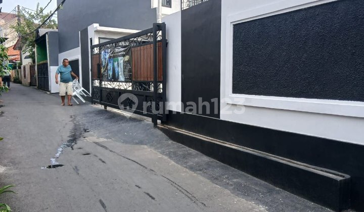 Jual Rumah Murah Rooftop di Pejaten Jakarta Selatan Jual Rumah Murah Rooftop di Pejaten Jakarta Selatan