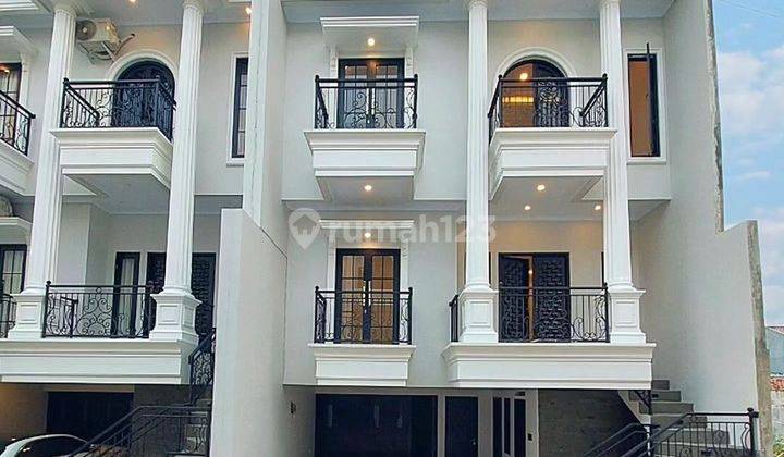 Rumah Tiga Lantai Di Jagakarsa Jakarta Selatan 1