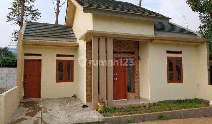 Rumah di Cihanjuang dkt Pemkot Cimahi Sariwangi Ready Stok Dalam Cluster SHM Baru 2