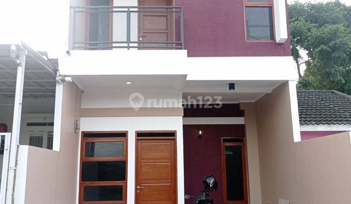 Rumah di Cihanjuang dkt Pemkot Cimahi 2 Lantai SHM Siap Huni 1