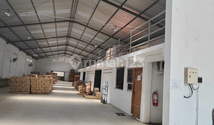 Strategic Warehouse Ready for Use, Dr. Wahidin Street, Kebomas, Gresik Strategic Warehouse Ready for Use, Dr. Wahidin Street, Kebomas, Gresik