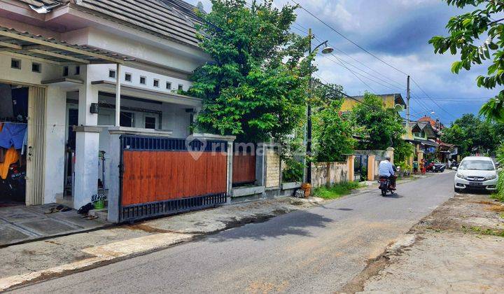 ISTIMEWA...Pinggir Jalan Utama Rumah di Jogja..MURAH 2