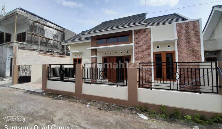 BARU !!! ISTIMEWA Rumah di Jogja...kokoh bangunan 1