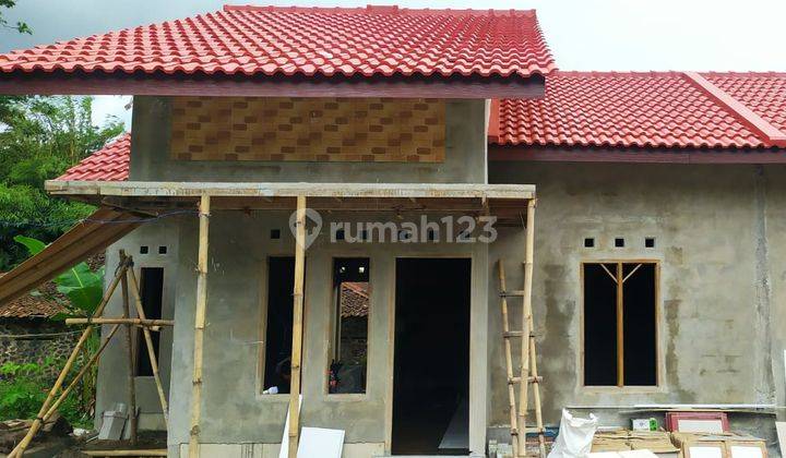 Rumah BARU tanahnya luas 142m dekat Uii Jogja 1