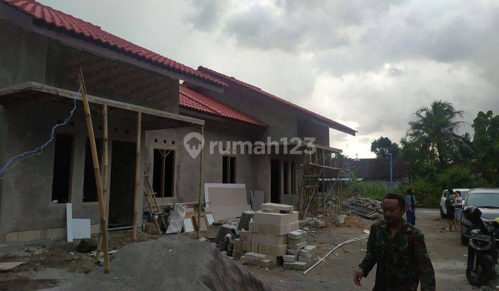 Rumah BARU tanahnya luas 142m dekat Uii Jogja 2