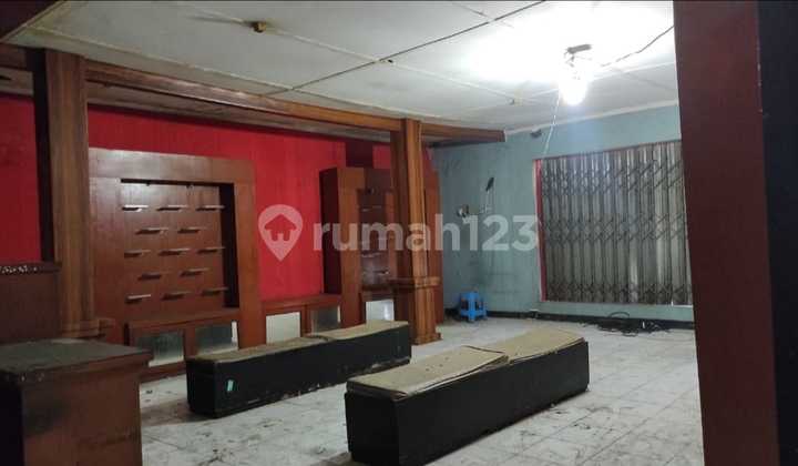 Bangunan Toko Strategis di Cibaduyut Raya Bandung Bangunan Toko Strategis di Cibaduyut Raya Bandung