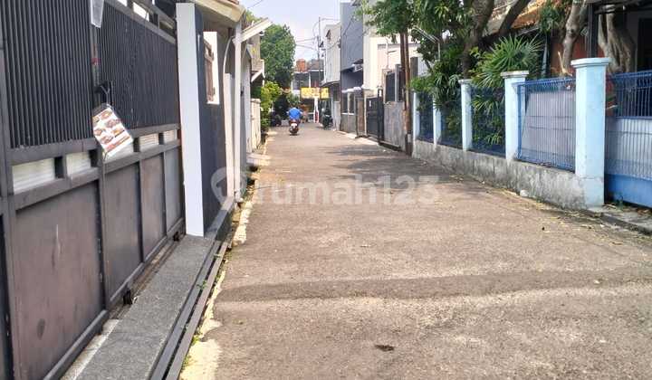 Dijual   Rumah tinggal  di Adiyaksa sukapura