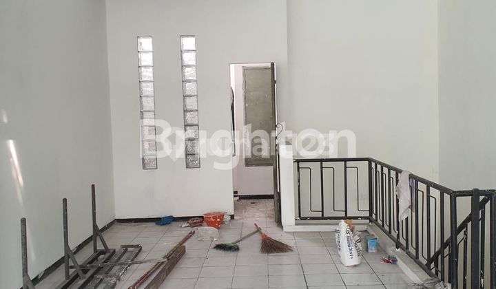 Sidoarjo Commercial Building 2