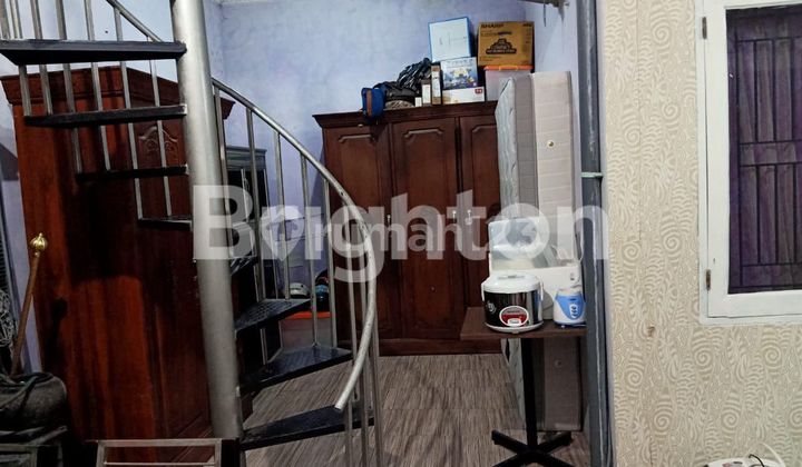 Dijual Rumah 2 lantai siap huni Puri Surya Jaya  2