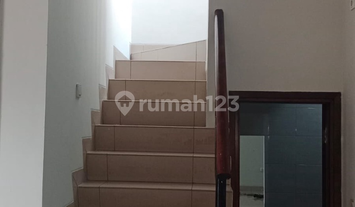 Di Jual Rumah Harga Murah Ukuran 6x18 Cluster Asia Green Lake City 2