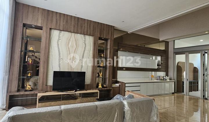 For Rent: PIK Golf Island House 8x25m2 Furnished Elegant in North Jakarta 2