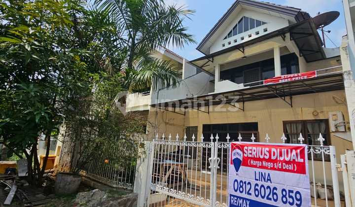 For Sale House in PIK, Land Size 8x23m2, 2 Floors, Still in Good Condition, Rare Find