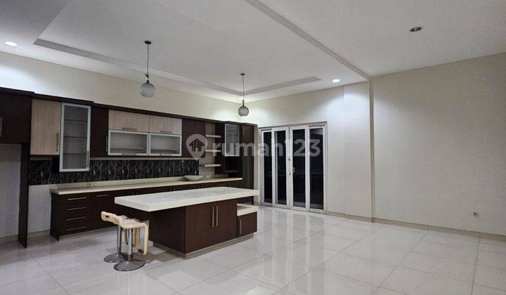 Dijual Rumah PIK Uk 10x25m² bangunan Kontraktor Minimalis Furnished at Jakarta Utara 2