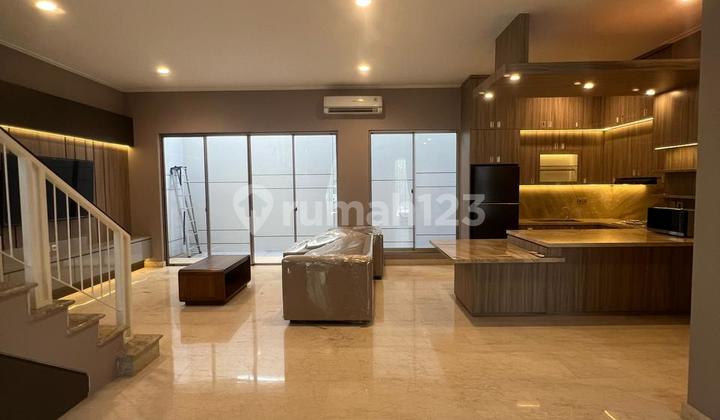 Dijual Rumah PIK Full Furnished Elegant uk 150m2 Pantai Indah Kapuk Jakut 
 2