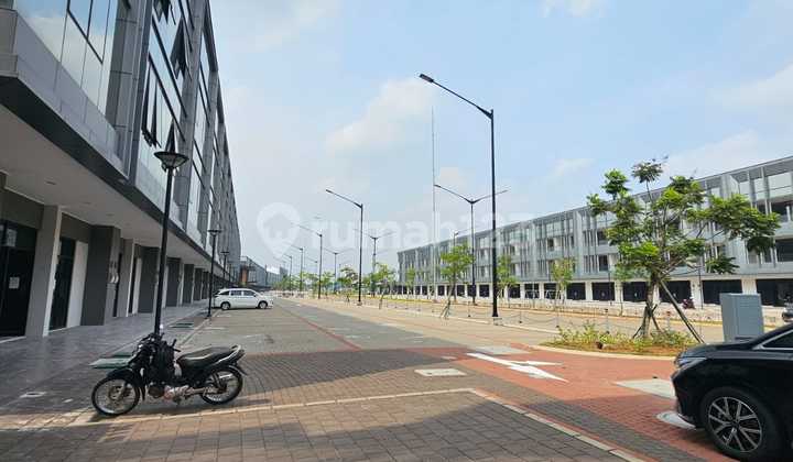Disewa Rukan Gandeng Sudah Jebol BeachView Batavia PIK Uk 75m2 at Jakarta Utara