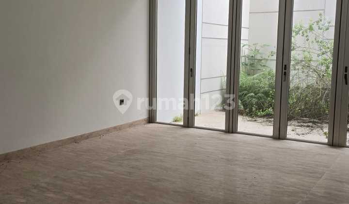 Disewa Rumah Cluster Mozard Boulevard PIK Uk 8x20 m² at Jakarta Utara 
 2