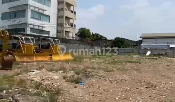 For Sale Plot on Jl. Pluit Karang, Size 2000m², Suitable for Showroom, Hotel, Office in North Jakarta For Sale Plot on Jl. Pluit Karang, Size 2000m², Suitable for Showroom, Hotel, Office in North Jakarta