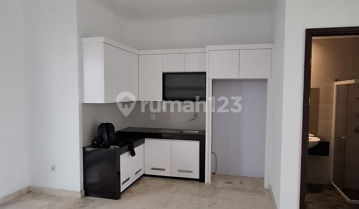 Disewa best Deal  Rumah PIK Golf island Uk160m² ada kitchen set at Jakarta Utara
 2