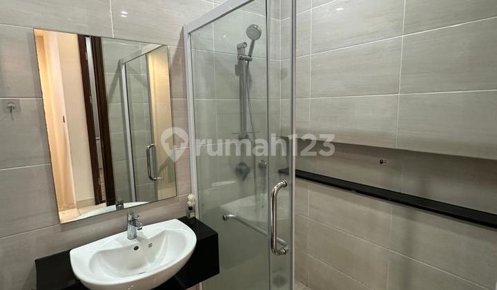 For Rent: Cluster House at Harmoni Golf Island PIK, Jakarta North, Furnished, Size 6x12.5 m², 3 Floors. 2