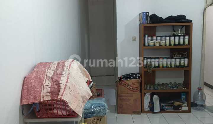 Rumah 4x12,5 Semi Furnished Bagus Taman Palem Lestari Jakarta Barat 2