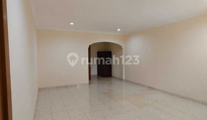 Rumah 9X19 Bagus SHM 2 Lantai Grisenda Pantai Indah Kapukjakarta Utara 2