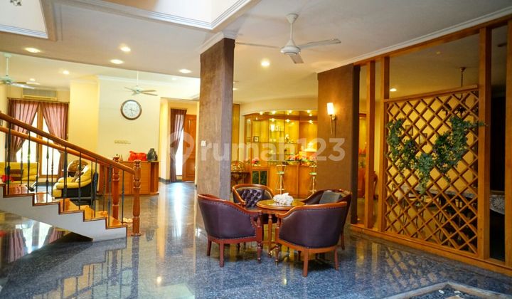 Rumah Furnished Bagus 23x23 Pantai Mutiara jakarta Utara