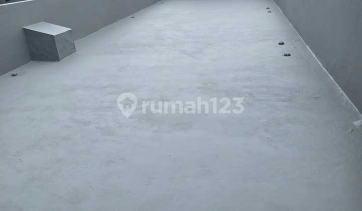 5x30 Unfurnished Good 4.5 Story Ruko Pluit North Jakarta