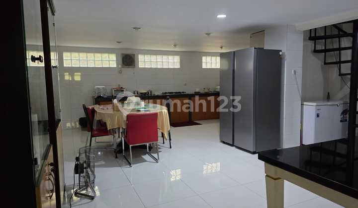 Dijual Rumah 10X18 3 Lantai Bagus Bgm Pantai Indah Kapuk Jakarta Utara