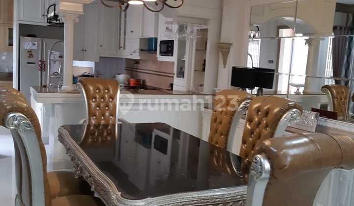 Rumah di Emerald Mansion 2