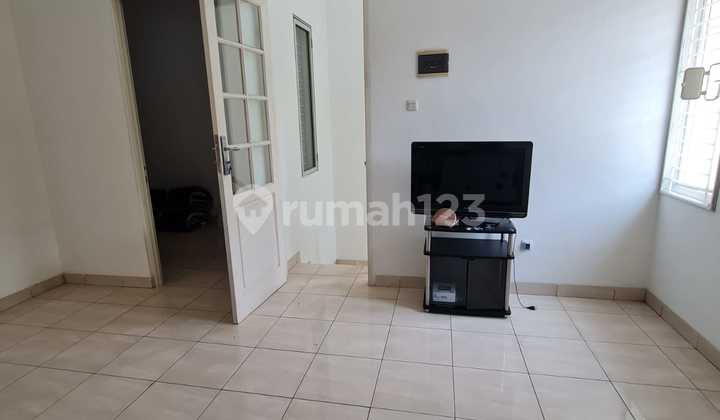 Dijual Rumah Siap Huni di Taman Semanan Indah 2