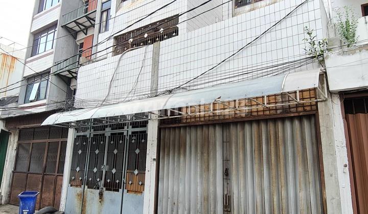 Ruko Perniagaan Timur