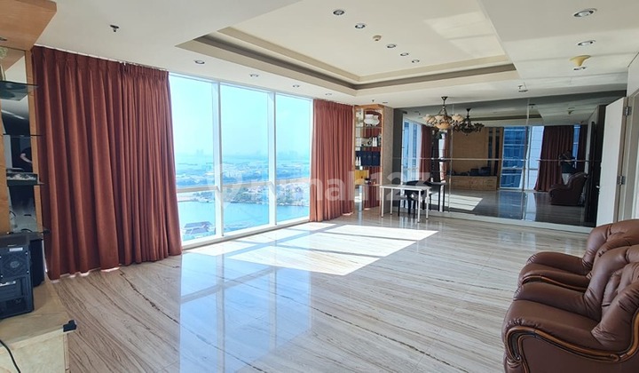 Apartemen Regatta - Pantai Mutiara Best View : Laut & Pool
