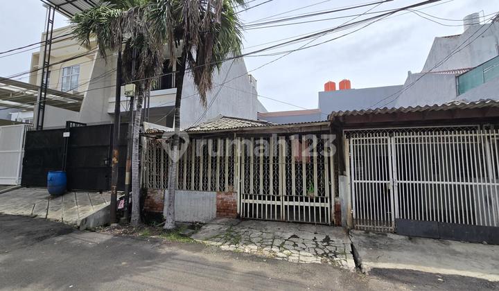 Muara Karang " Rumah Tua - Cocok Bangun Ulang "