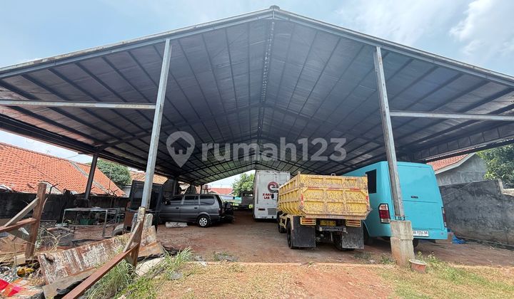 Land and Building for Business on East Karawang Main Road