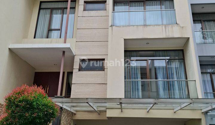 Rumah 3 Lantai Furnished Modern Mewah Siap Huni Di Cluster Lebak Bulus Cilandak Jakarta Selatan 1