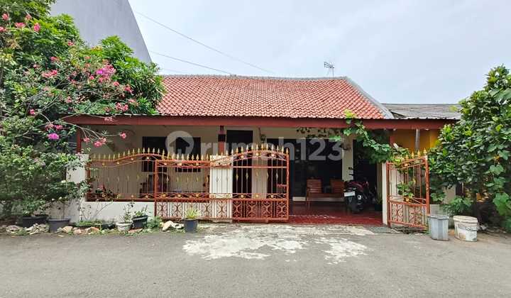 House for Sale in Pulo Gebang Indah Complex, East Jakarta