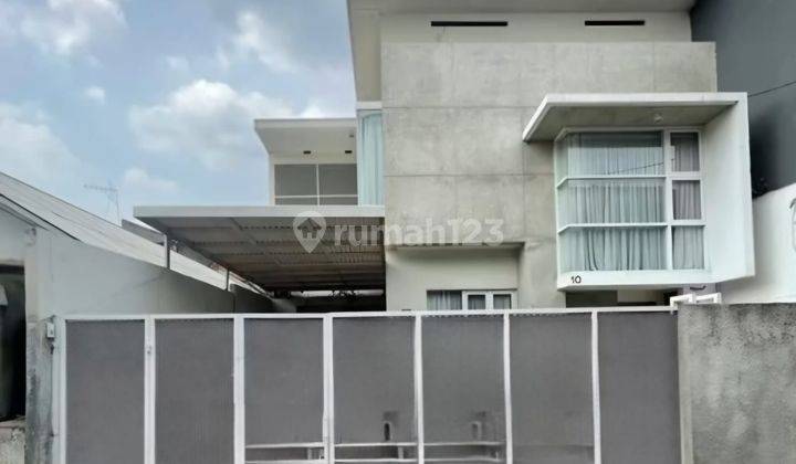 Rumah 2 Lantai Minimalis Modern Di Tebet Barat Jakarta Selatan 1