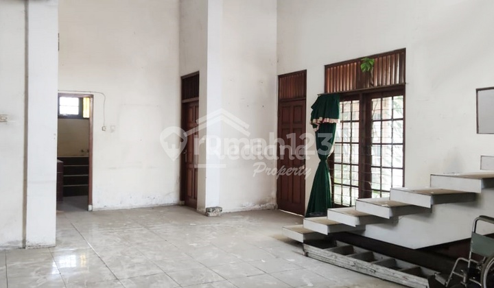 Rumah di Daerah Abdulrahman Saleh , Semarang Lz Tt 4287 6