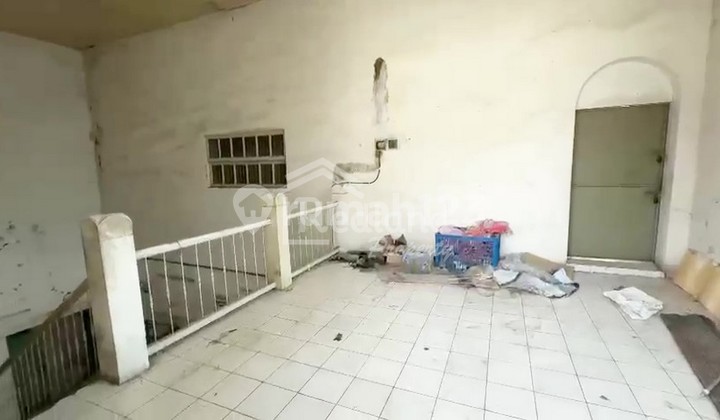 Gudang di daerah Branjangan , Semarang ( Tt 7739 ) 2