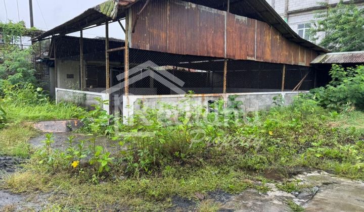 Factory in the Buaran area, Pekalongan (Si Tt 8258)