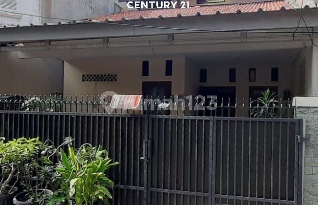 Dijual Rumah 2 Lantai Lokasi Sangat Strategis di Rawamangun Dijual Rumah 2 Lantai Lokasi Sangat Strategis di Rawamangun